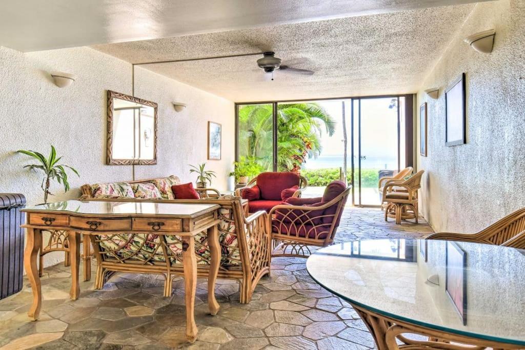 Stunning Maui Direct Ocean Front On The Beach, Walk To Beach From Condo, Watch Turtles, Whales, Ac In All Rooms Ocean View Pool And Spa Wailuku Eksteriør billede