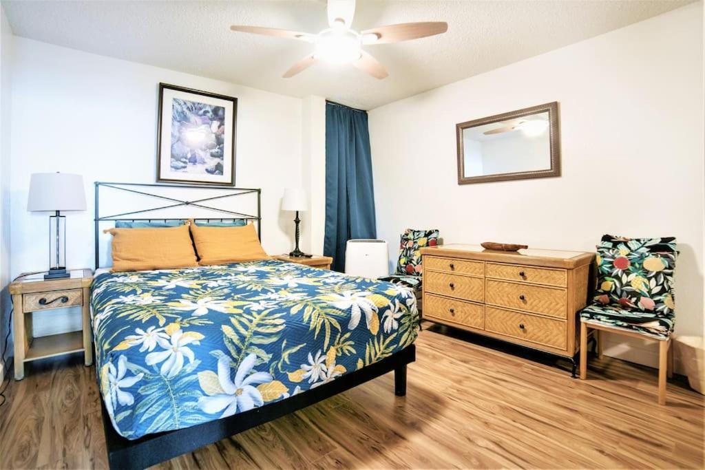Stunning Maui Direct Ocean Front On The Beach, Walk To Beach From Condo, Watch Turtles, Whales, Ac In All Rooms Ocean View Pool And Spa Wailuku Eksteriør billede